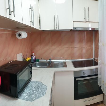 Elena Apartment โอร์โชวา ภายนอก รูปภาพ